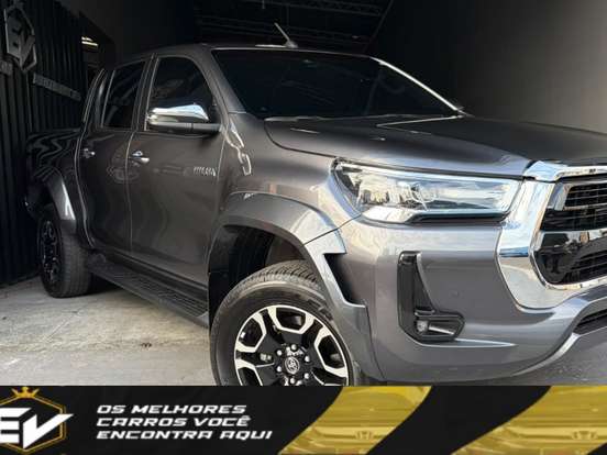 TOYOTA-HILUX-2.8 D-4D TURBO DIESEL CD SRX PLUS 4X4 AUTOMÁTICO TOYOTA-HILUX-2026