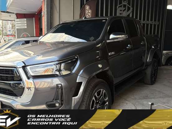 TOYOTA-HILUX-2.8 D-4D TURBO DIESEL CD SRX PLUS 4X4 AUTOMÁTICO TOYOTA-HILUX-2026