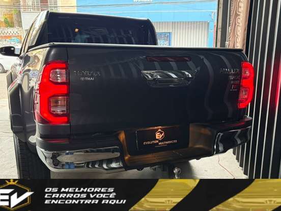 TOYOTA-HILUX-2.8 D-4D TURBO DIESEL CD SRX PLUS 4X4 AUTOMÁTICO TOYOTA-HILUX-2026