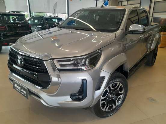 TOYOTA-HILUX-2024