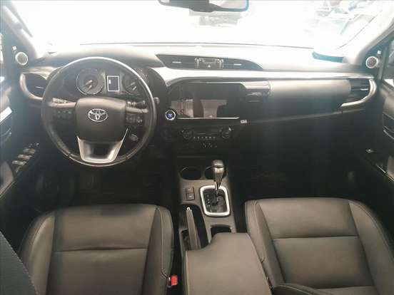 TOYOTA-HILUX-2024