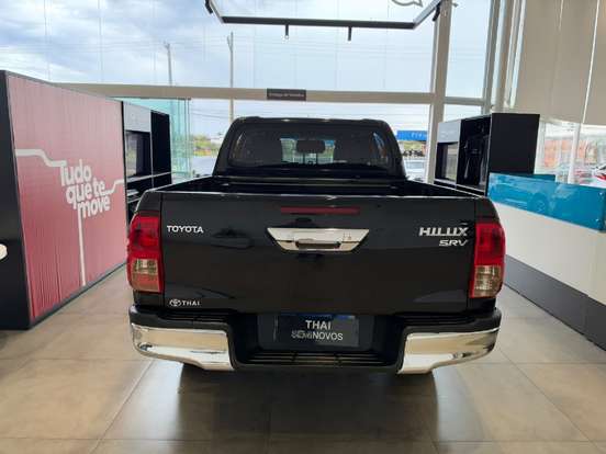 TOYOTA-HILUX-2016