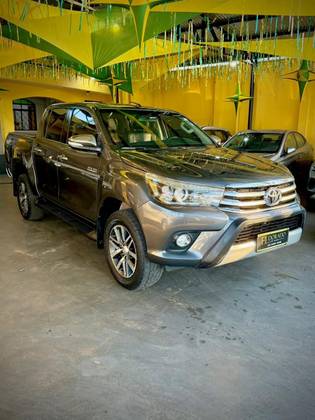 TOYOTA HILUX 2.8 SRX 4X4 CD 16V DIESEL 4P AUTOMÁTICO