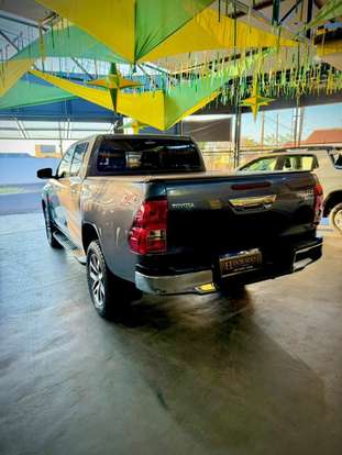 TOYOTA-HILUX-2016