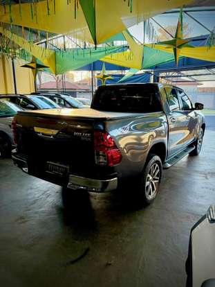 TOYOTA-HILUX-2016