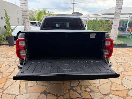 TOYOTA-HILUX-2.8 SRX 4X4 CD 16V DIESEL 4P AUTOMÁTICO TOYOTA-HILUX-2019