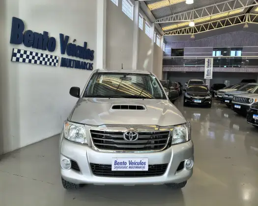 TOYOTA HILUX 3.0 SR 4X4 CD 16V TURBO INTERCOOLER DIESEL 4P MANUAL