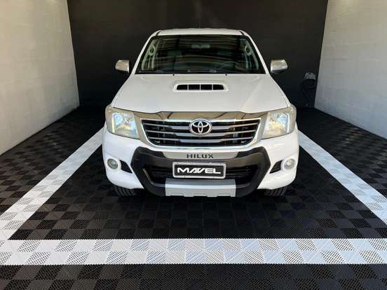 TOYOTA-HILUX-3.0 SRV 4X4 CD 16V TURBO INTERCOOLER DIESEL 4P AUTOMÁTICO TOYOTA-HILUX-2012