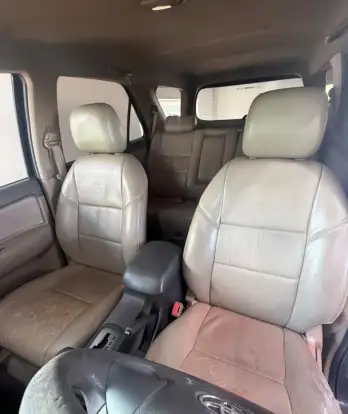 TOYOTA-HILUX SW4-2012