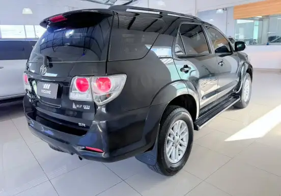 TOYOTA-HILUX SW4-2012