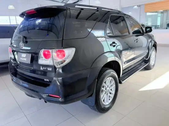 TOYOTA-HILUX SW4-2.7 SR 4X2 16V FLEX 4P AUTOMÁTICO TOYOTA-HILUX SW4-2012