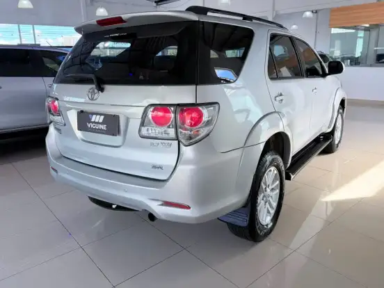 TOYOTA-HILUX SW4-2.7 SR 4X2 16V FLEX 4P AUTOMÁTICO TOYOTA-HILUX SW4-2014