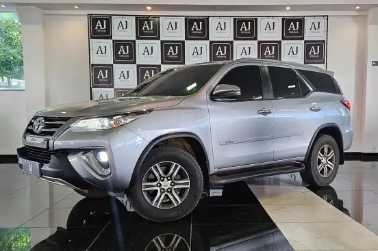 TOYOTA-HILUX SW4-2018