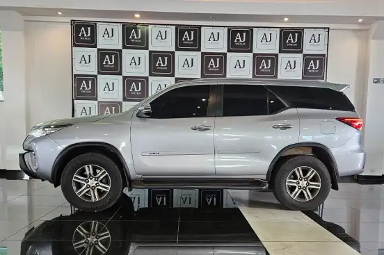 TOYOTA-HILUX SW4-2018