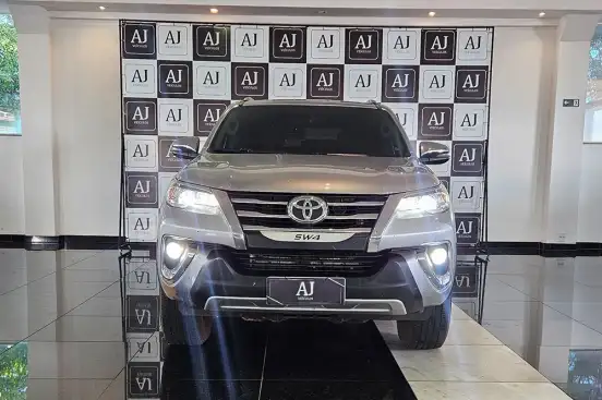 TOYOTA-HILUX SW4-2018