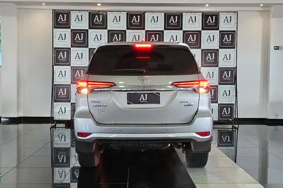 TOYOTA-HILUX SW4-2018