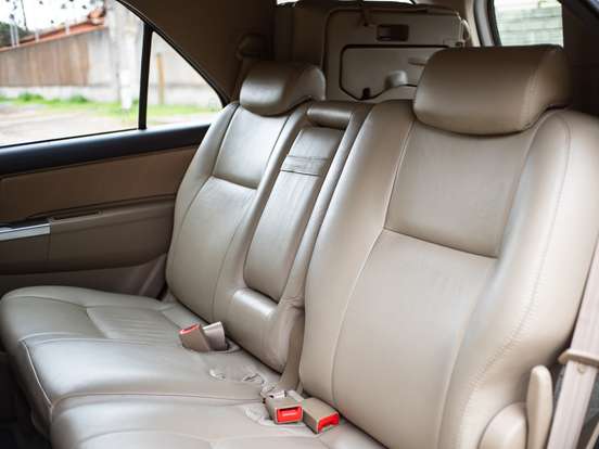 TOYOTA-HILUX SW4-2.7 SR 7 LUGARES 4X2 16V FLEX 4P AUTOMÁTICO TOYOTA-HILUX SW4-2015