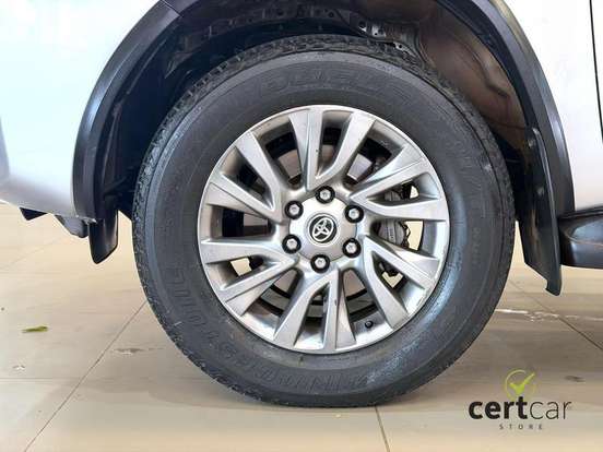 TOYOTA-HILUX SW4-2016