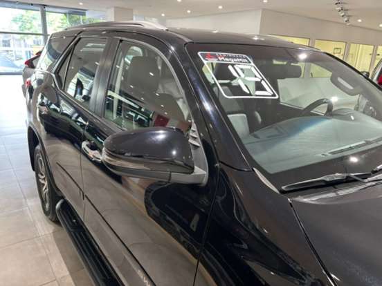 TOYOTA-HILUX SW4-2019