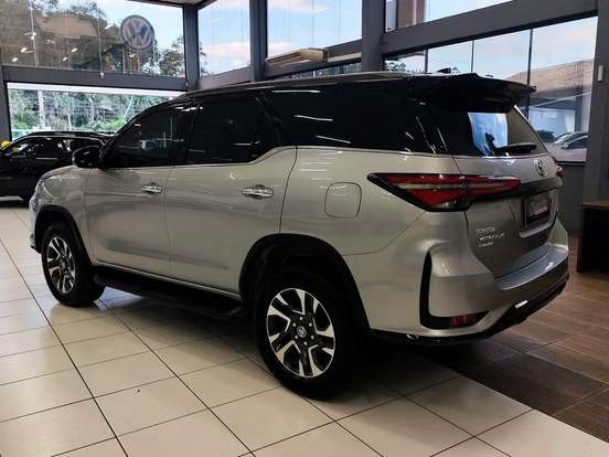 TOYOTA-HILUX SW4-2021