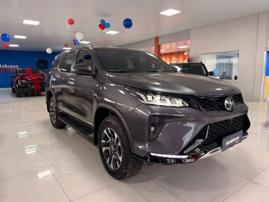 TOYOTA-HILUX SW4-2026