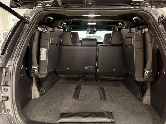 TOYOTA-HILUX SW4-2026