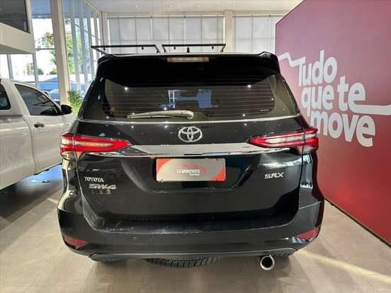 TOYOTA-HILUX SW4-2021