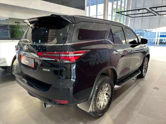 TOYOTA-HILUX SW4-2021
