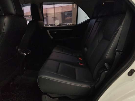 TOYOTA-HILUX SW4-2021
