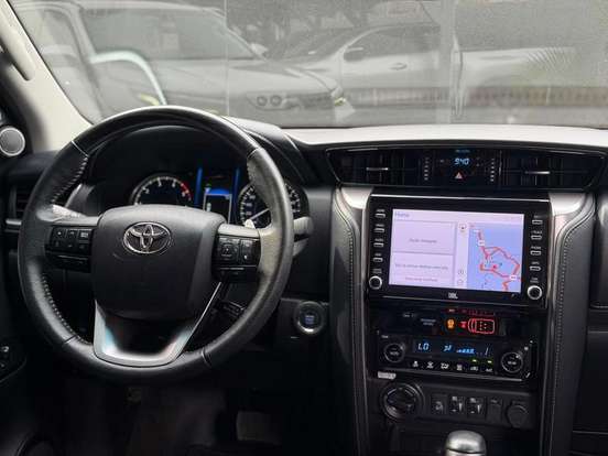 TOYOTA-HILUX SW4-2021