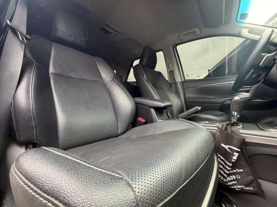 TOYOTA-HILUX SW4-2021