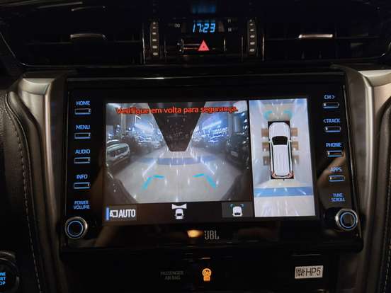 TOYOTA-HILUX SW4-2022