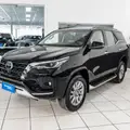 TOYOTA HILUX SW4 2.8 D-4D TURBO DIESEL SRX 7L 4X4 AUTOMÁTICO TOYOTA HILUX SW4 2.8 D-4D TURBO DIESEL SRX 7L 4X4 AUTOMÁTICO