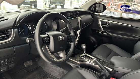 TOYOTA-HILUX SW4-2.8 D-4D TURBO DIESEL SRX PLATINUM 7L 4X4 AUTOMÁTICO TOYOTA-HILUX SW4-2026