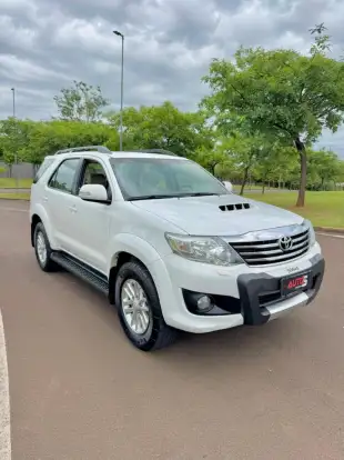 TOYOTA-HILUX SW4-2012