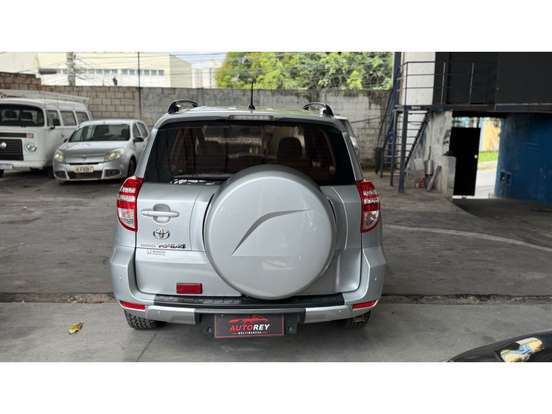 TOYOTA-RAV4-2011
