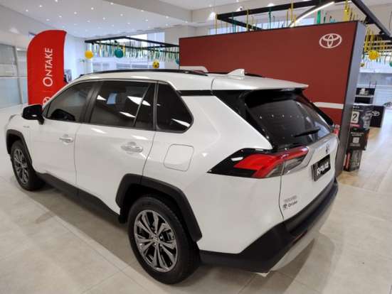 TOYOTA-RAV4-2023
