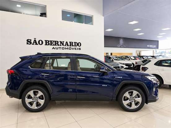 TOYOTA-RAV4-2020