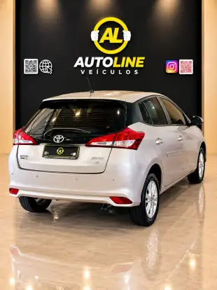 TOYOTA-YARIS-2019