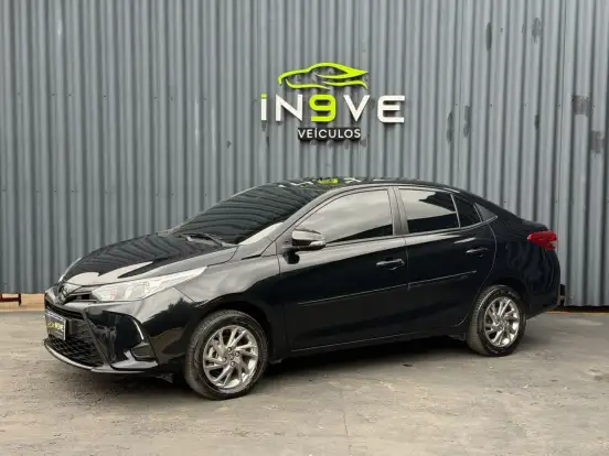 TOYOTA-YARIS-2024