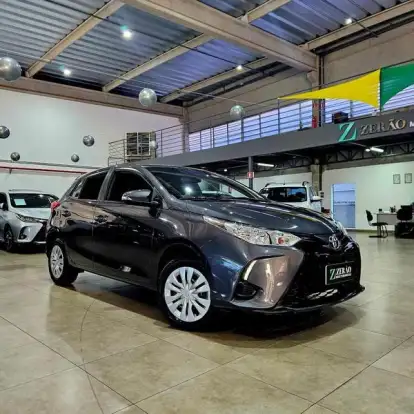 TOYOTA-YARIS-2024