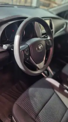 TOYOTA-YARIS-2020