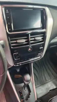 TOYOTA-YARIS-2020