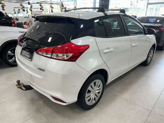 TOYOTA-YARIS-1.3 16V FLEX XL LIVE MULTIDRIVE TOYOTA-YARIS-2021