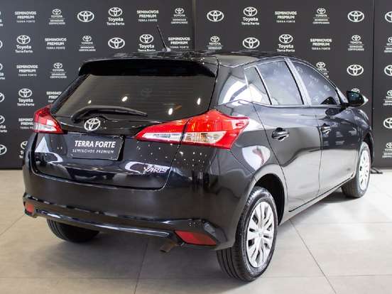 TOYOTA-YARIS-1.3 16V FLEX XL LIVE MULTIDRIVE TOYOTA-YARIS-2021
