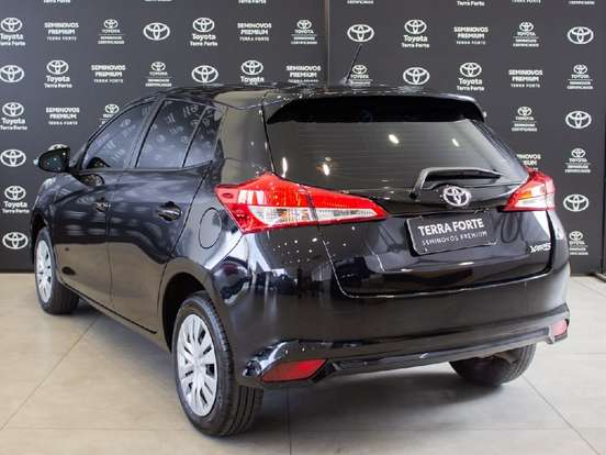 TOYOTA-YARIS-1.3 16V FLEX XL LIVE MULTIDRIVE TOYOTA-YARIS-2021