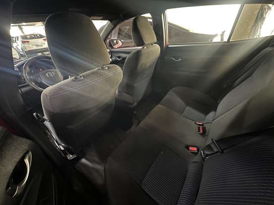 TOYOTA-YARIS-2018
