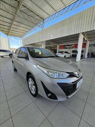 TOYOTA-YARIS-2019