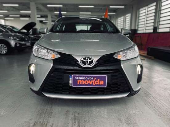 TOYOTA-YARIS-2024
