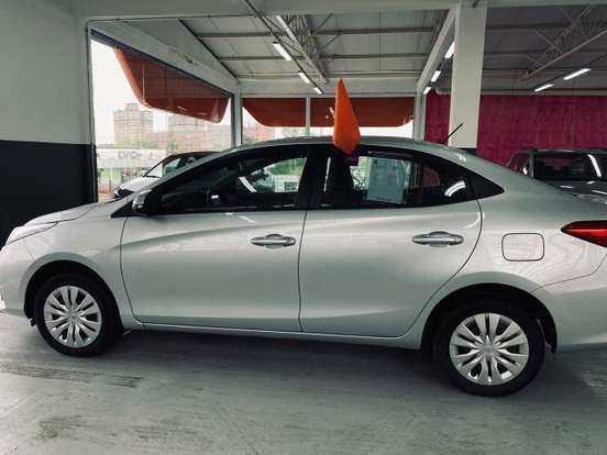 TOYOTA-YARIS-2024